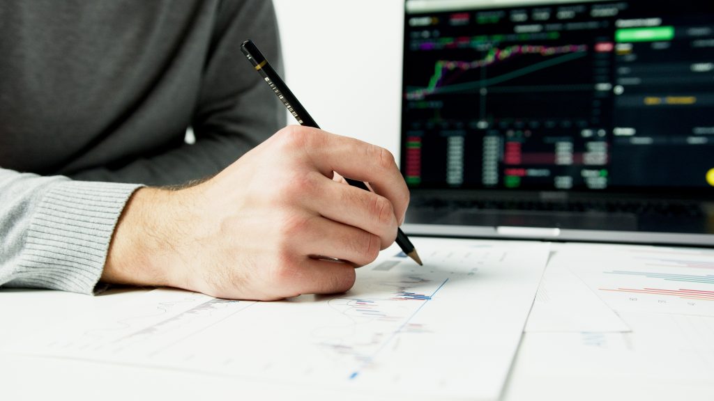 How to Pick Stock Investments